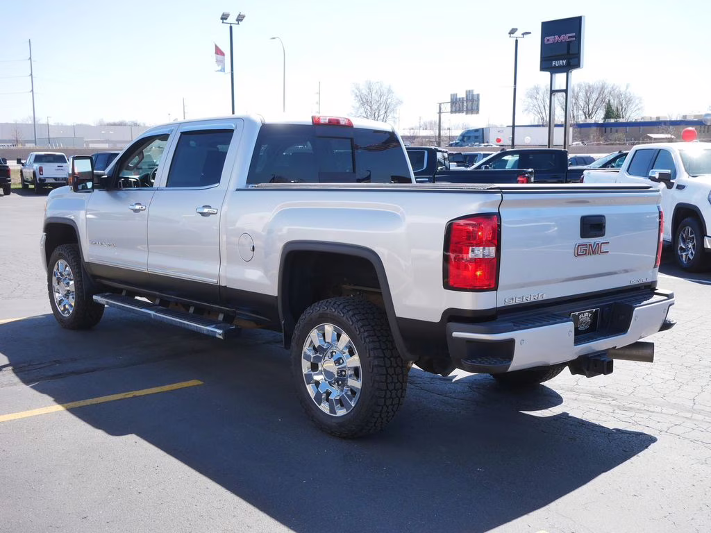 2019 Quicksilver Metallic GMC Sierra 2500HD Denali 4X4 Truck