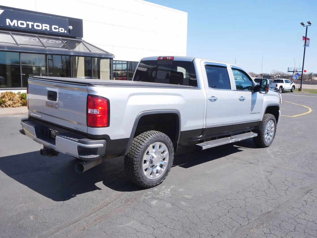 2019 Quicksilver Metallic GMC Sierra 2500HD Denali 4X4 Truck