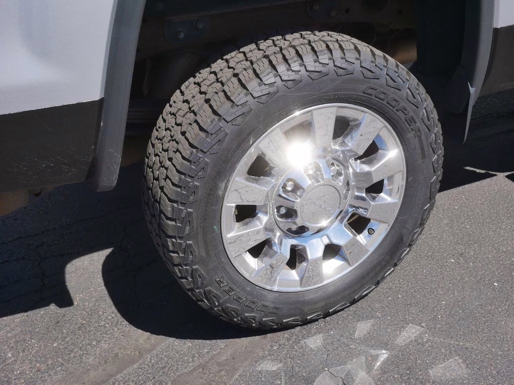 2019 Quicksilver Metallic GMC Sierra 2500HD Denali 4X4 Truck