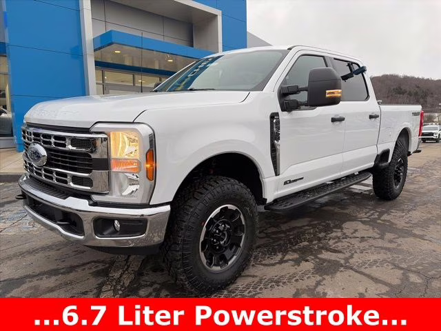 2026 Oxford White Ford Super Duty F-350 SRW XLT 4X4 Truck