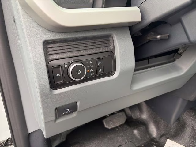 2026 Avalanche Ford Super Duty F-250 SRW XL 4X4 Truck