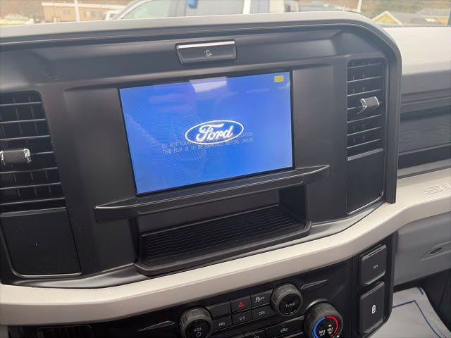 2026 Oxford White Ford Super Duty F-350 SRW XL 4X4 Truck