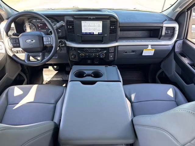 2026 Oxford White Ford Super Duty F-350 DRW XL 4X4 Chassis