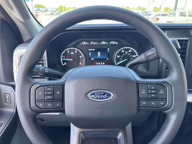 2026 Oxford White Ford Super Duty F-350 DRW XL 4X4 Chassis