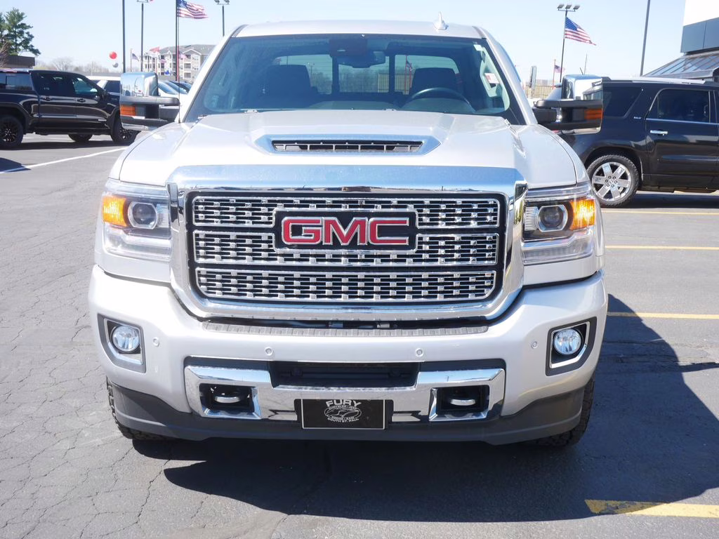 2019 Quicksilver Metallic GMC Sierra 2500HD Denali 4X4 Truck