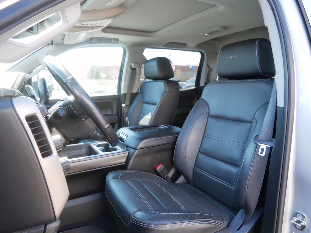 2019 Quicksilver Metallic GMC Sierra 2500HD Denali 4X4 Truck