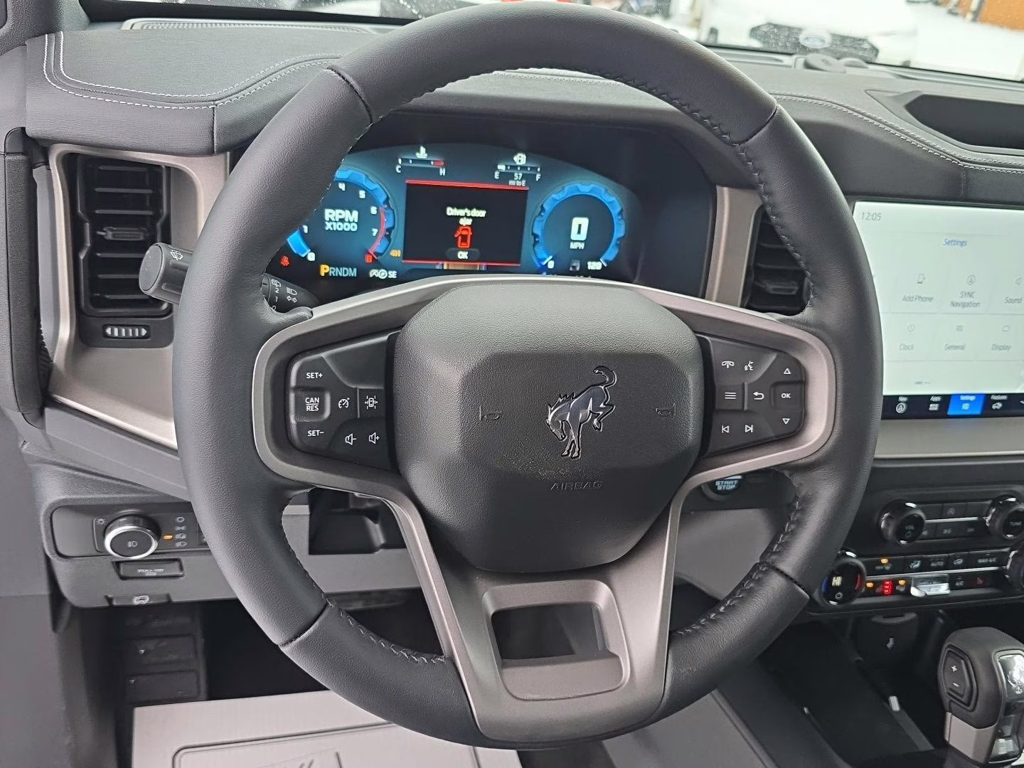 2025 Oxford White Ford Bronco Outer Banks 4X4 SUV