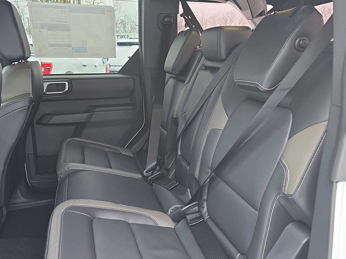 2025 Oxford White Ford Bronco Outer Banks 4X4 SUV