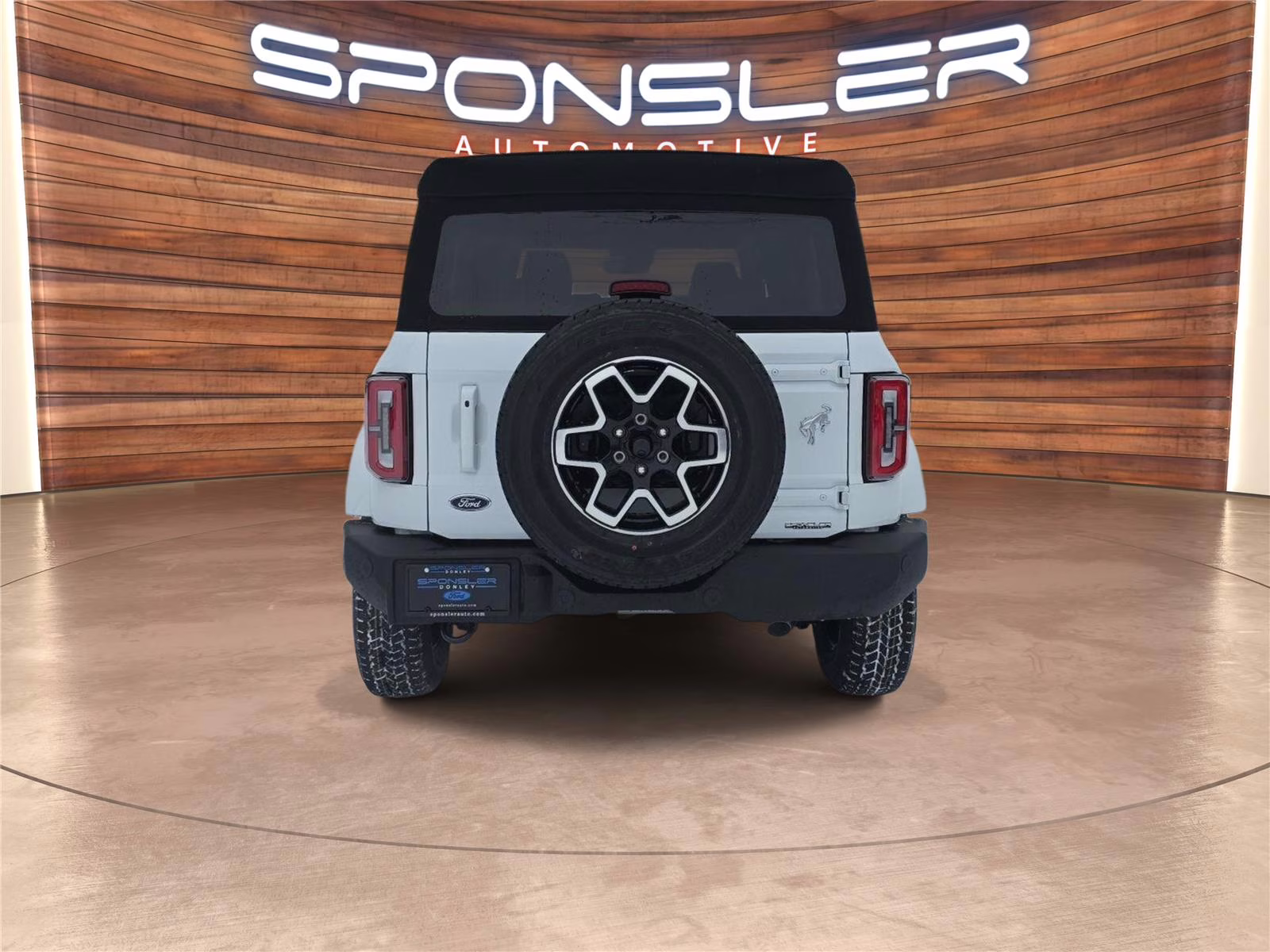 2025 Oxford White Ford Bronco Outer Banks 4X4 SUV