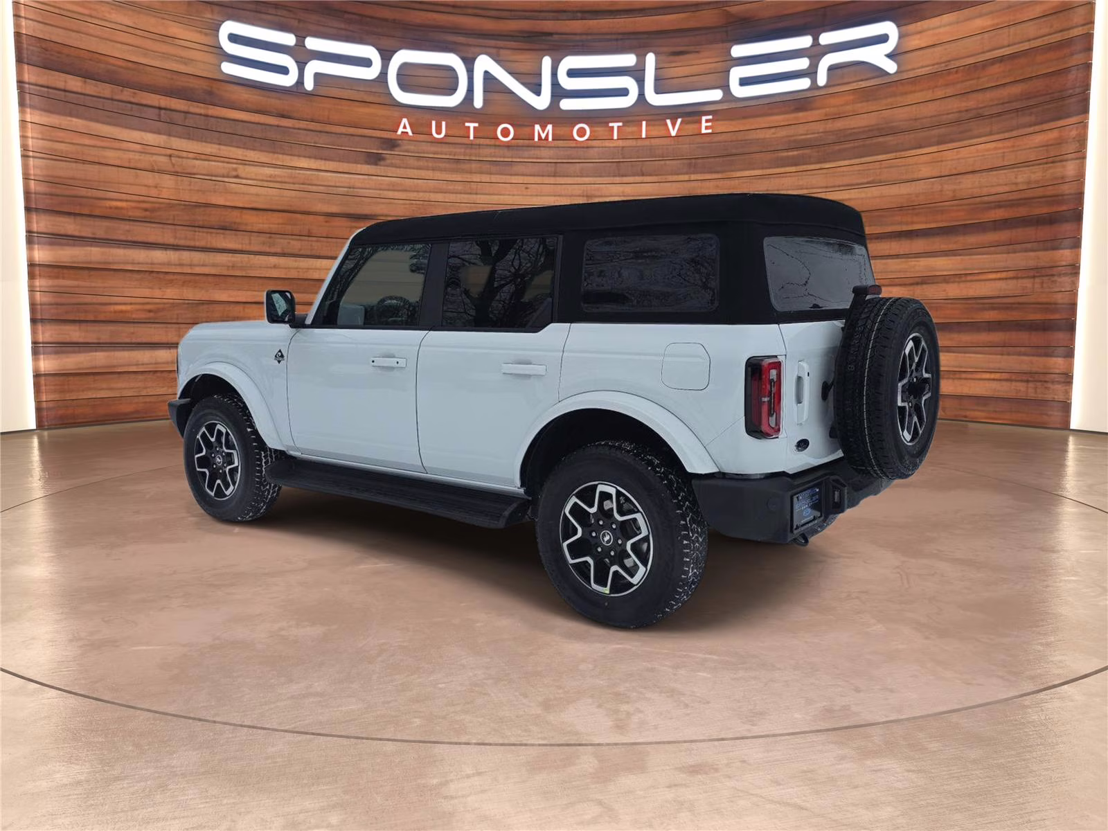 2025 Oxford White Ford Bronco Outer Banks 4X4 SUV