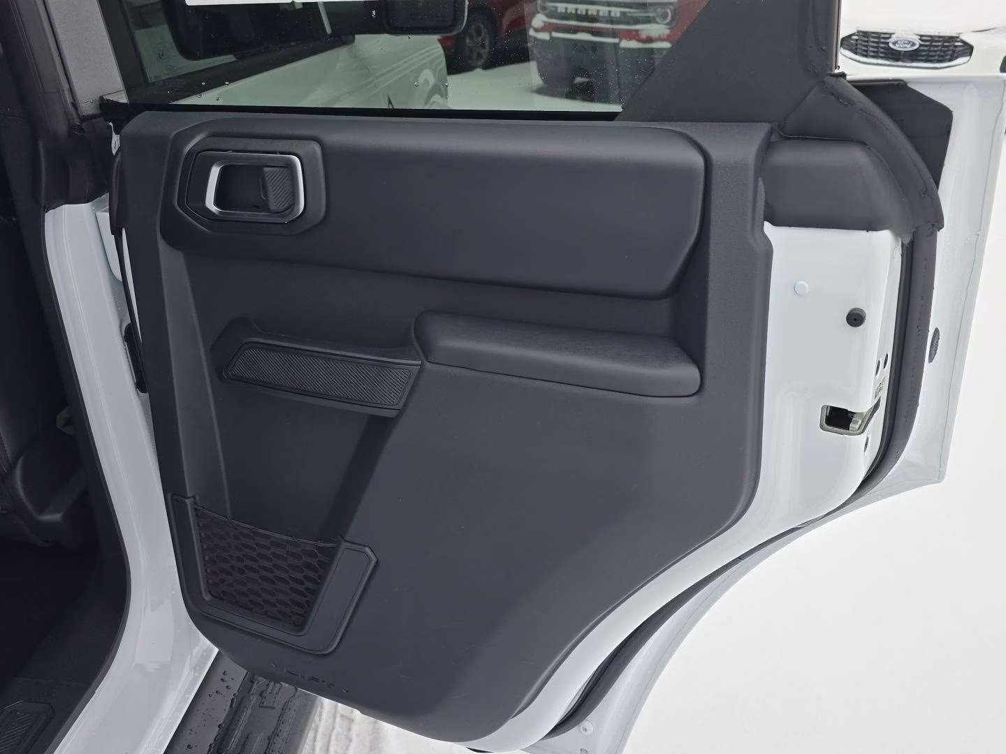 2025 Oxford White Ford Bronco Outer Banks 4X4 SUV