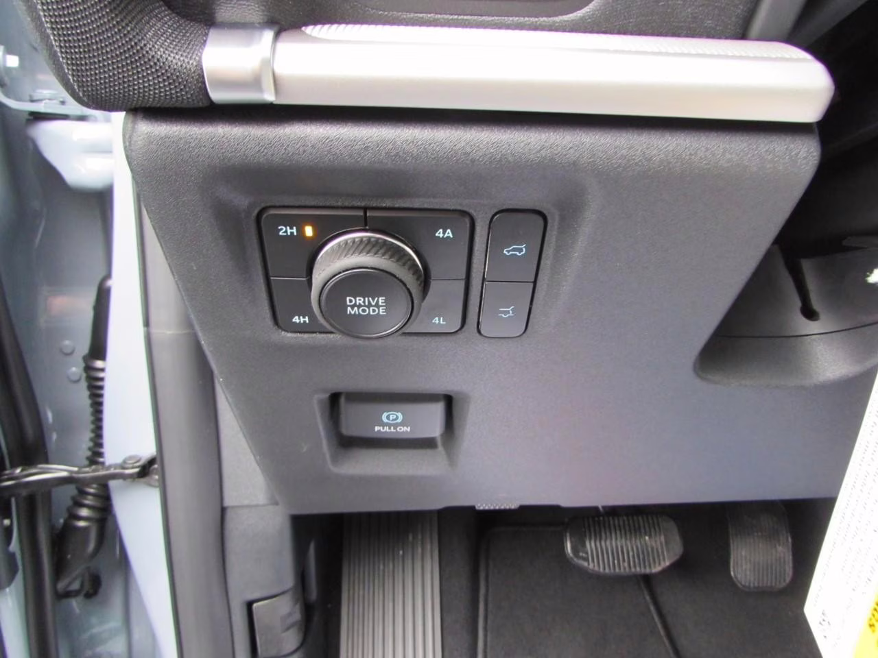 2026 Glacier Gray Metallic Tri-Coat Ford Expedition Active 4X4 SUV