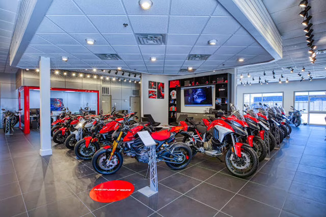 2024 RED Ducati SCRAMBLER ICON