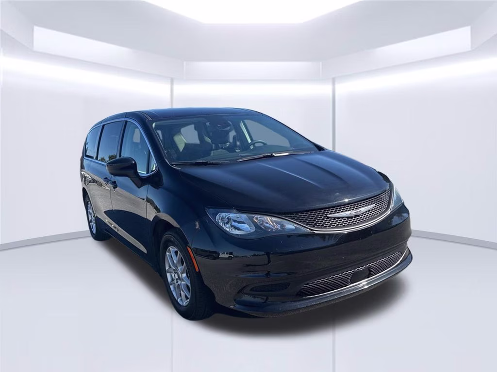 2024 Diamond Black Crystal Pearlcoat Chrysler Voyager LX FWD Van