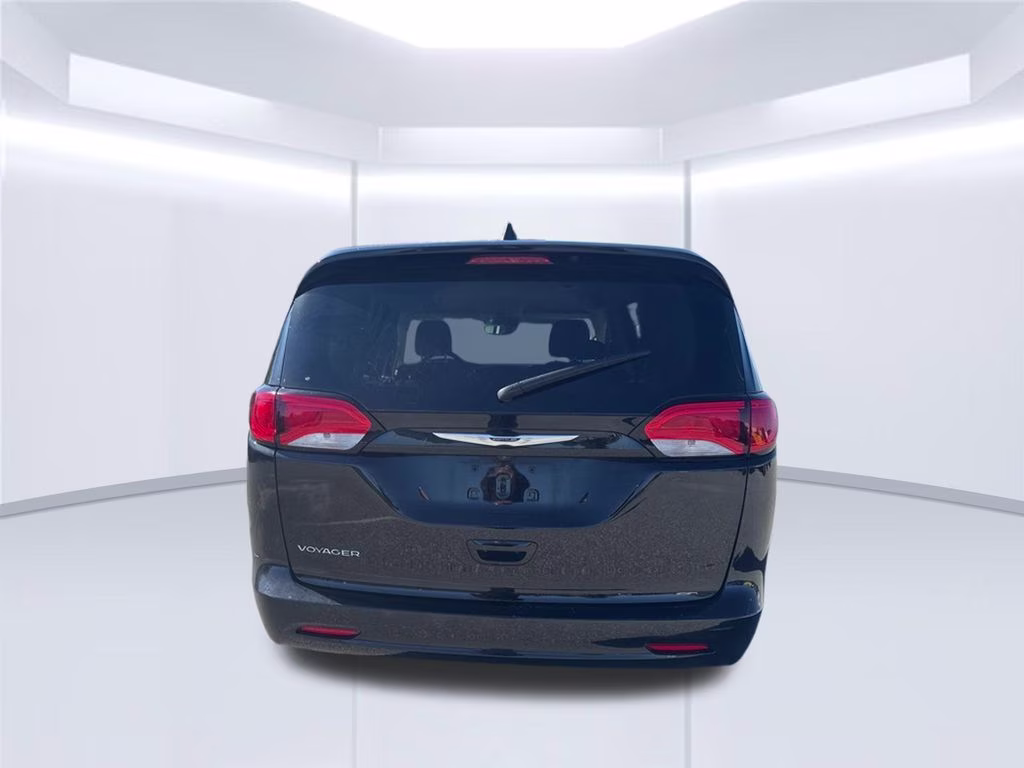 2024 Diamond Black Crystal Pearlcoat Chrysler Voyager LX FWD Van