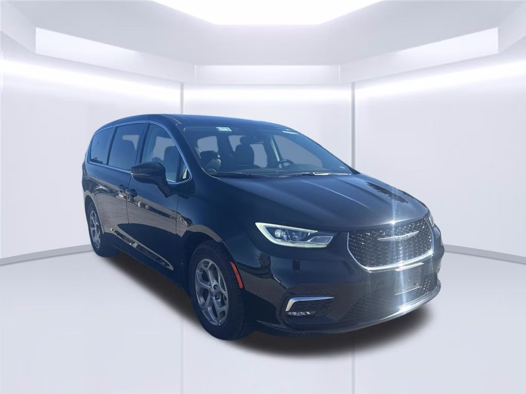2024 Diamond Black Crystal Pearlcoat Chrysler Pacifica Limited FWD Van