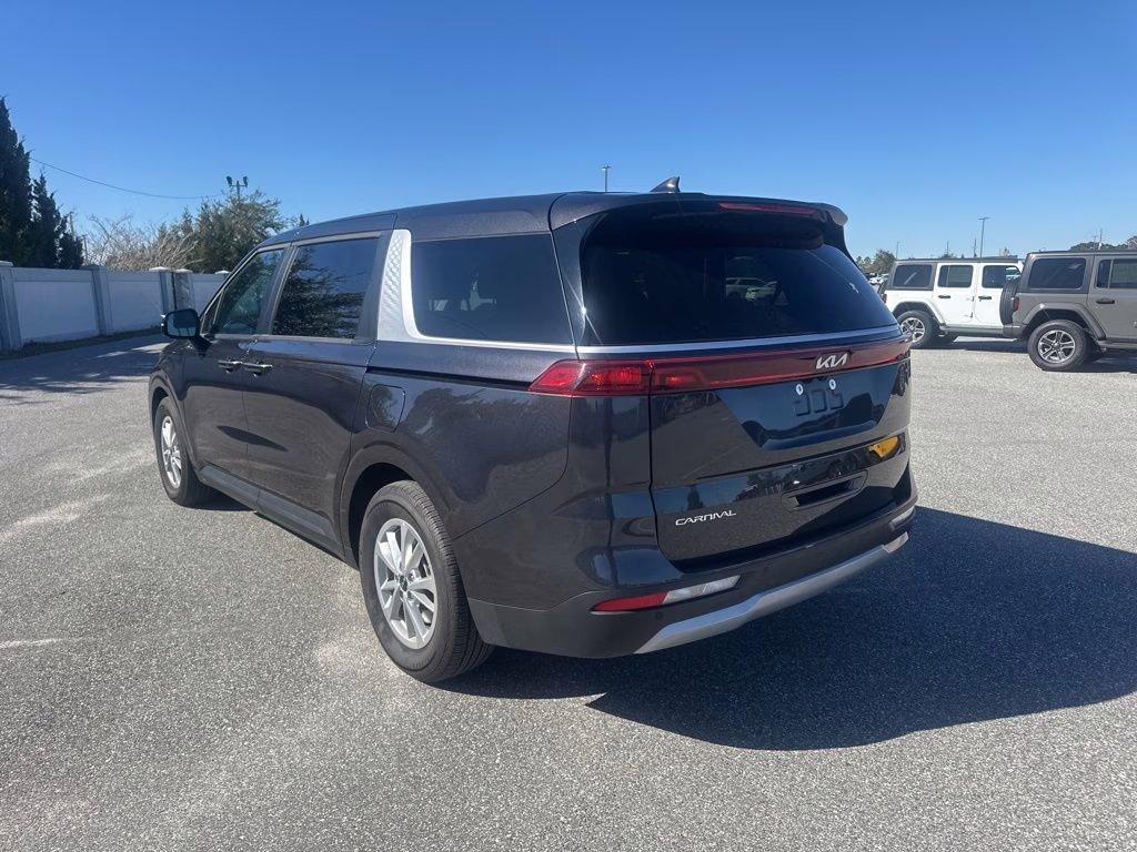 2024 Panthera Metal Kia Carnival LX FWD Van