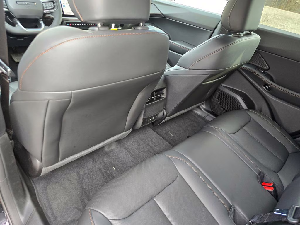 2026 Diamond Black Crystal Pearlcoat Jeep Cherokee Limited 4X4 SUV