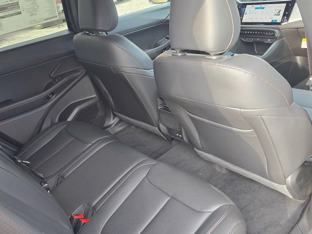 2026 Diamond Black Crystal Pearlcoat Jeep Cherokee Limited 4X4 SUV