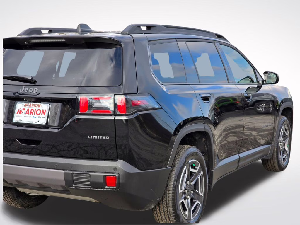 2026 Diamond Black Crystal Pearlcoat Jeep Cherokee Limited 4X4 SUV