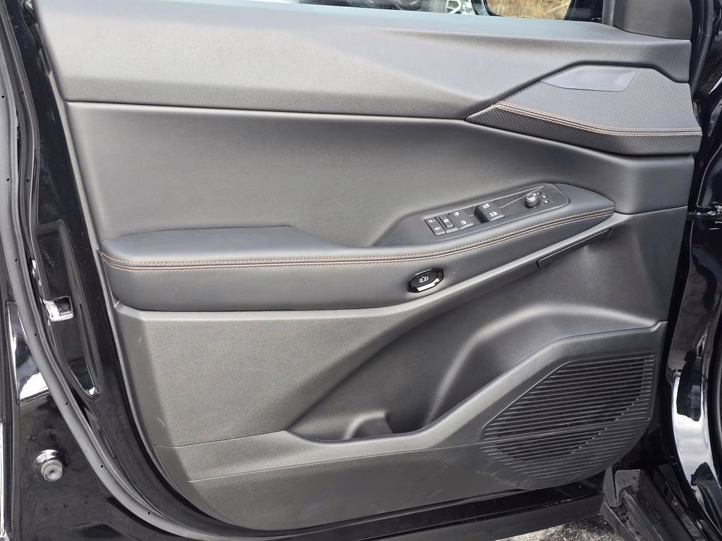 2026 Diamond Black Crystal Pearlcoat Jeep Cherokee Limited 4X4 SUV