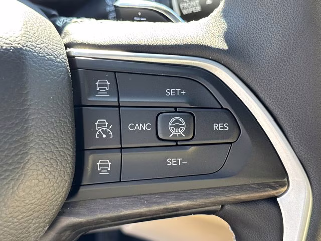 2026 Velvet Red Pearlcoat Jeep Grand Cherokee Limited RWD SUV