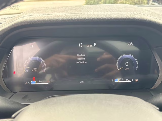 2025 Diamond Black Crystal Pearlcoat Jeep Grand Cherokee Limited 4X4 SUV