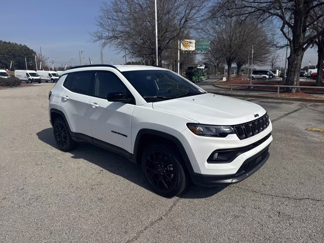 2026 bright white clearcoat Jeep Compass Latitude Altitude 4X4 SUV