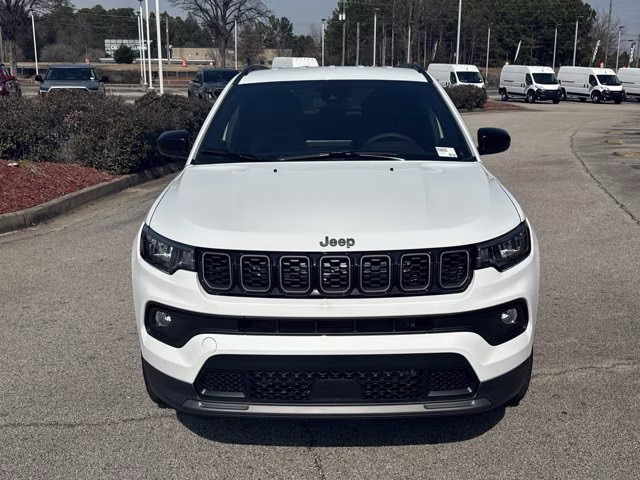 2026 Bright White Clearcoat Jeep Compass Latitude Altitude 4X4 SUV