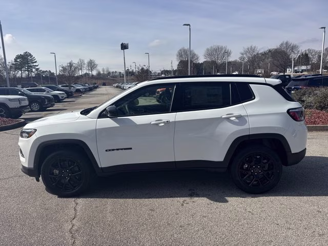 2026 Bright White Clearcoat Jeep Compass Latitude Altitude 4X4 SUV