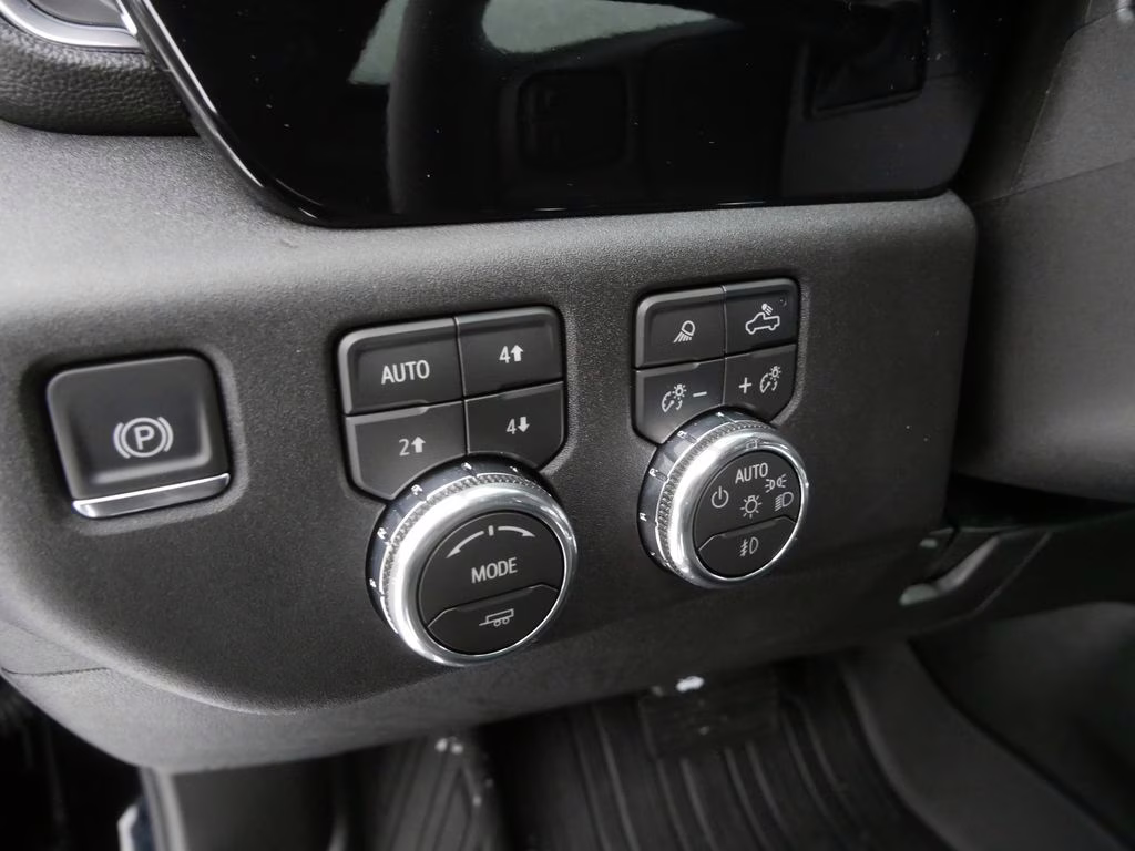 2026 Onyx Black GMC Sierra 3500HD SLT 4X4 Truck