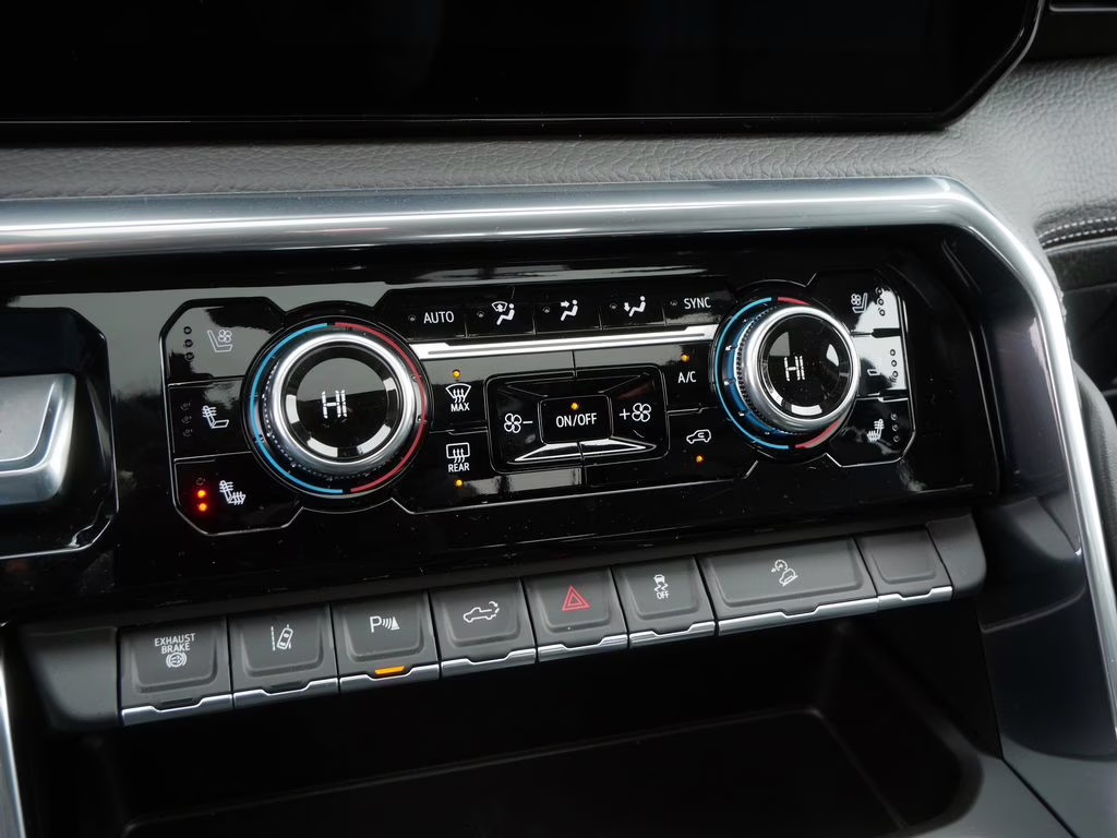 2026 Onyx Black GMC Sierra 3500HD Denali 4X4 Truck