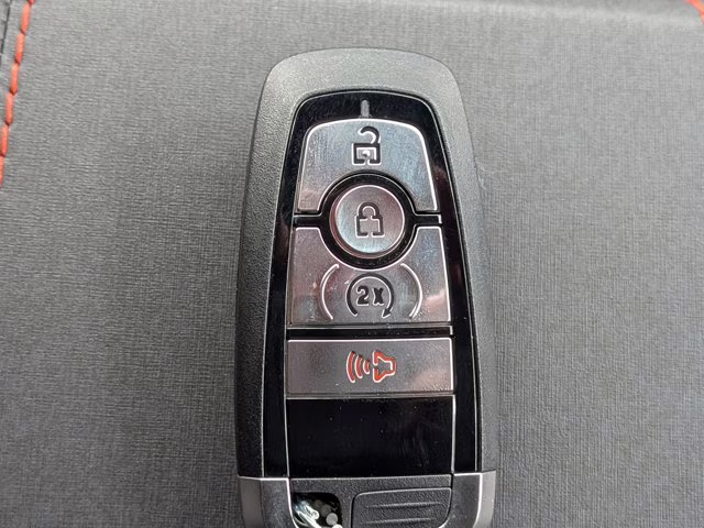 2025 Oxford White Ford Bronco Stroppe Edition 4X4 Convertible