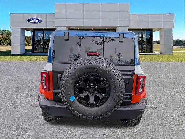 2025 Oxford White Ford Bronco Stroppe Edition 4X4 Convertible