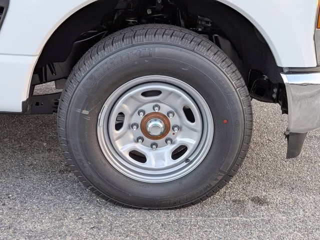 2026 Oxford White Ford Super Duty F-250 SRW XL RWD Truck