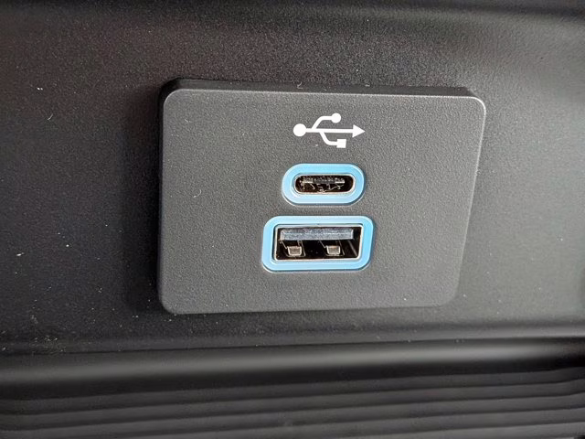 2026 Oxford White Ford Super Duty F-250 SRW XL RWD Truck