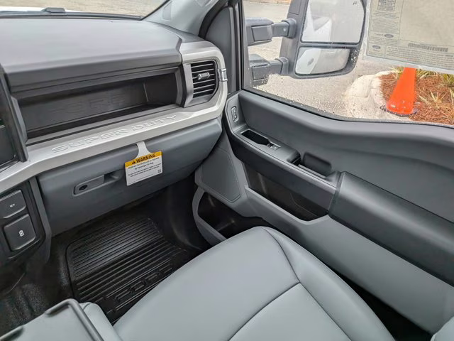 2026 Oxford White Ford Super Duty F-250 SRW XL RWD Truck