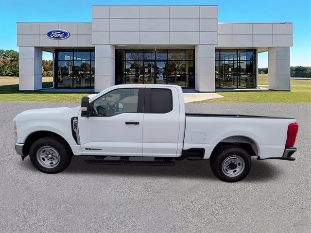 2026 Oxford White Ford Super Duty F-250 SRW XL RWD Truck