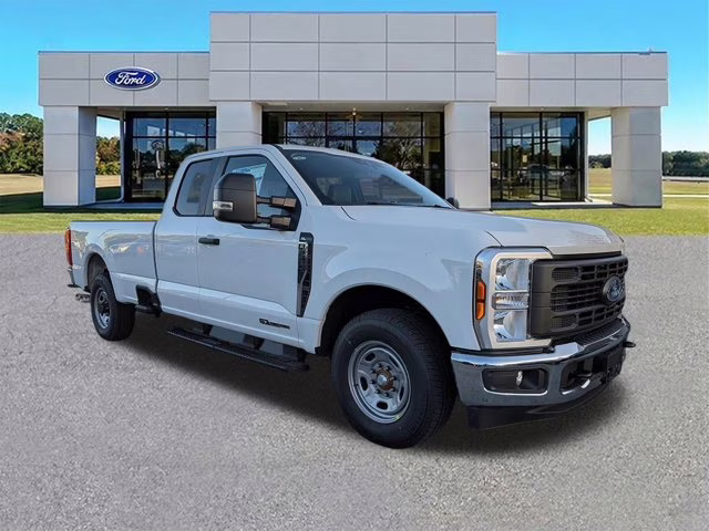 2026 Oxford White Ford Super Duty F-250 SRW XL RWD Truck