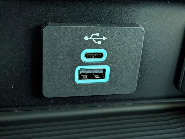 2026 Oxford White Ford Super Duty F-250 SRW XL RWD Truck