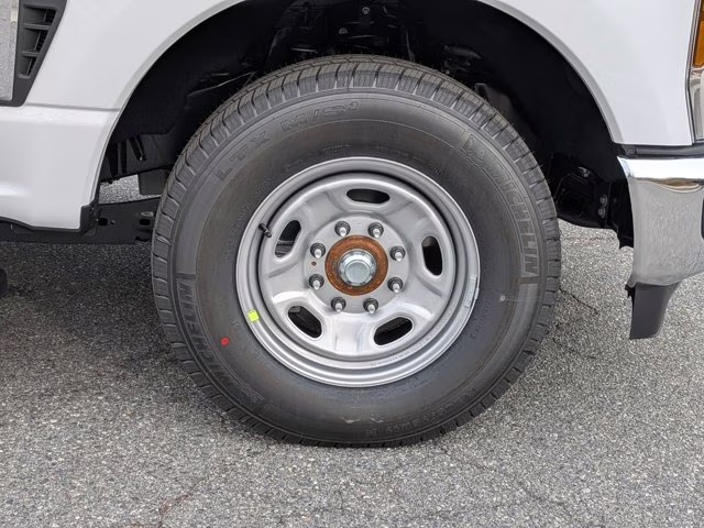 2026 Oxford White Ford Super Duty F-250 SRW XL RWD Truck