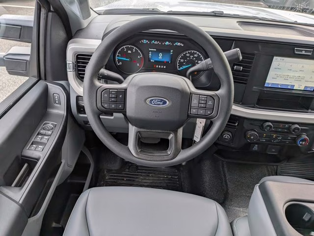 2026 Oxford White Ford Super Duty F-250 SRW XL RWD Truck