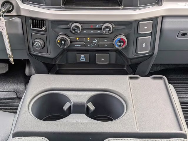 2026 Oxford White Ford Super Duty F-250 SRW XL RWD Truck