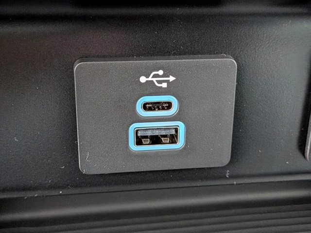 2026 Oxford White Ford Super Duty F-250 SRW XL RWD Truck