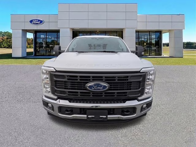 2026 Oxford White Ford Super Duty F-250 SRW XL RWD Truck