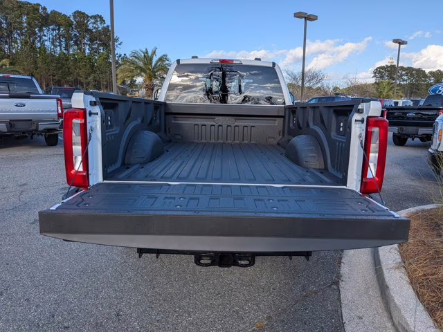 2026 Oxford White Ford Super Duty F-250 SRW XL RWD Truck