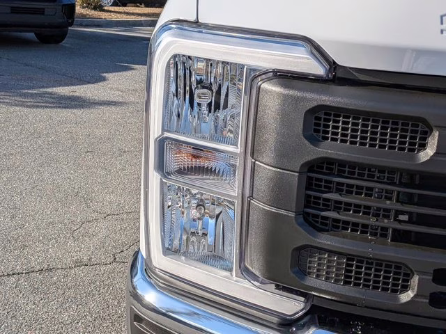 2026 Oxford White Ford Super Duty F-250 SRW XL RWD Truck