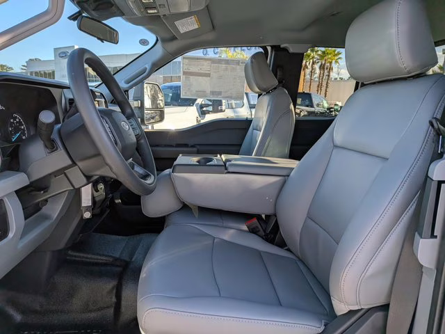 2026 Oxford White Ford Super Duty F-250 SRW XL RWD Truck