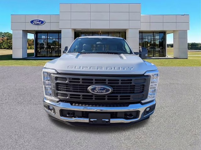 2026 Oxford White Ford Super Duty F-250 SRW XL RWD Truck