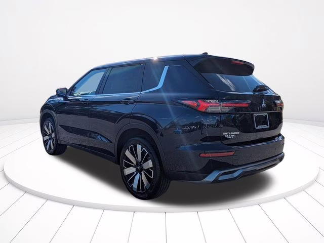 2026 Cosmic Blue Metallic Mitsubishi Outlander SE FWD SUV
